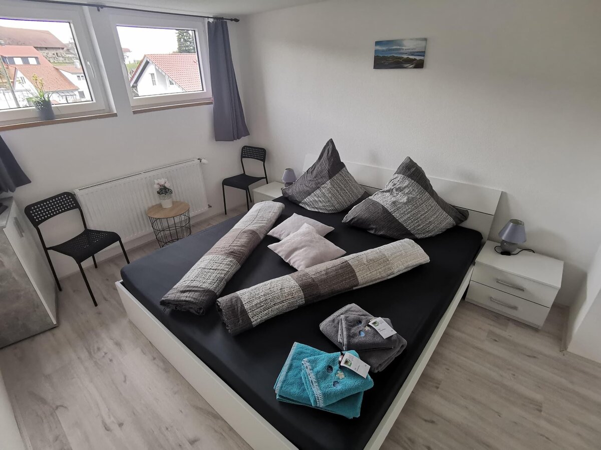 Großes Schlafzimmer mit Doppelbett Großes Schlafzimmer mit Doppelbett.